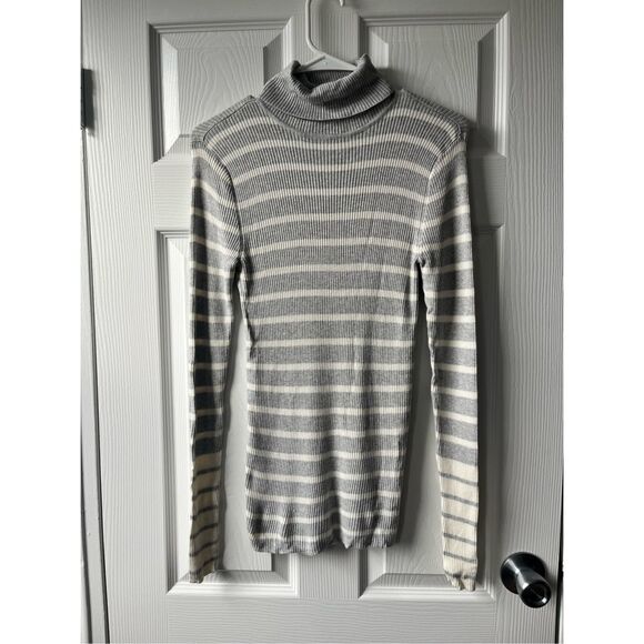 Express Turtle Neck Medium Womens Gray White Stripe Stretch NEW - Picture 1 of 4